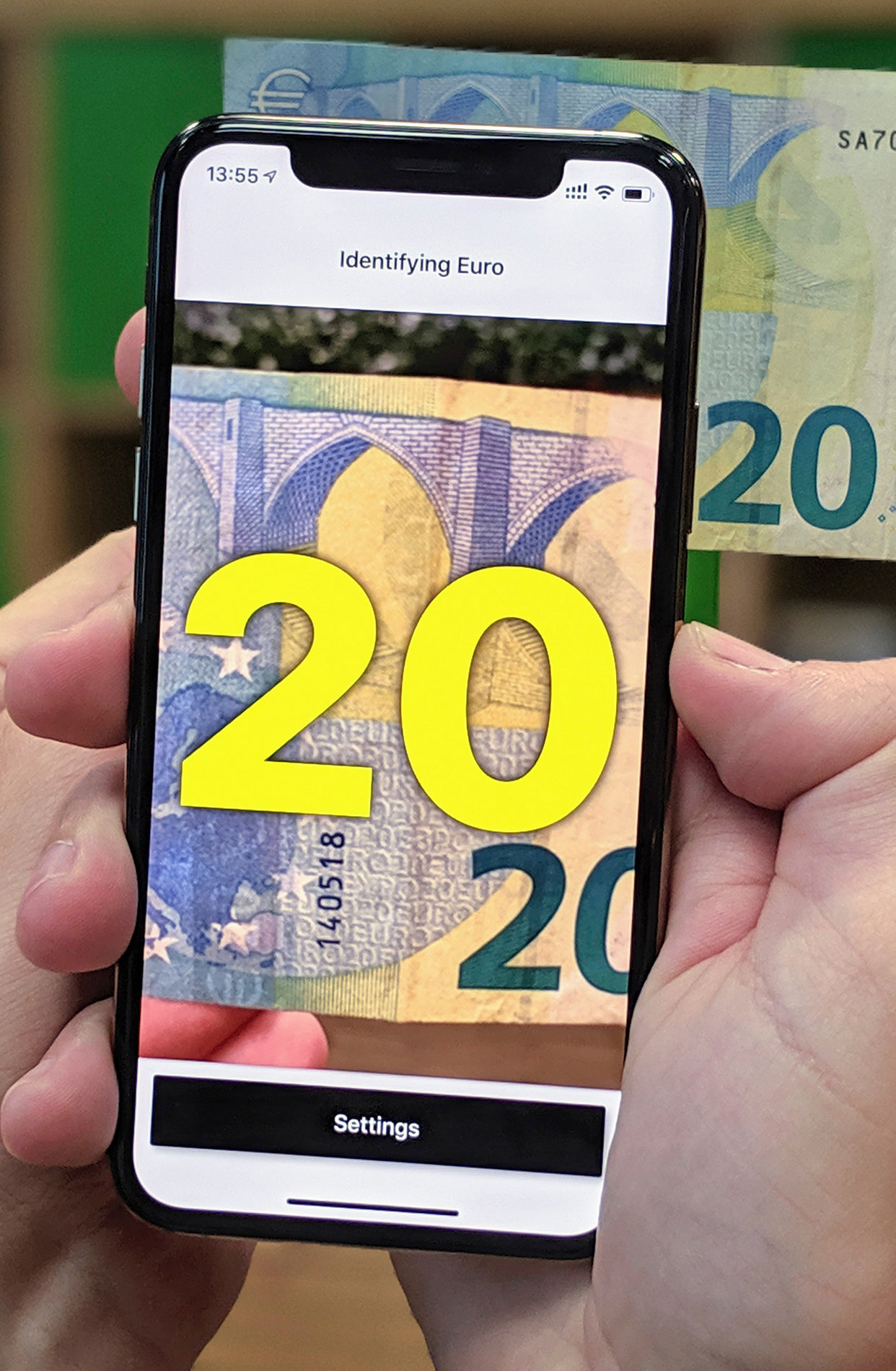 Screenshot of Cash Reader detecting euro banknotes